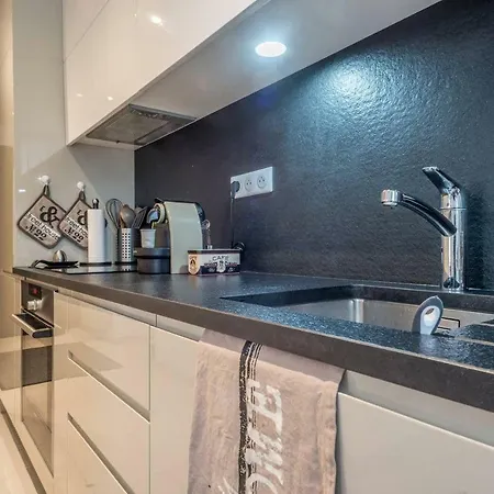 Appartement Clos Des Roches - Les Praz - Sleeps 4 Chamonix